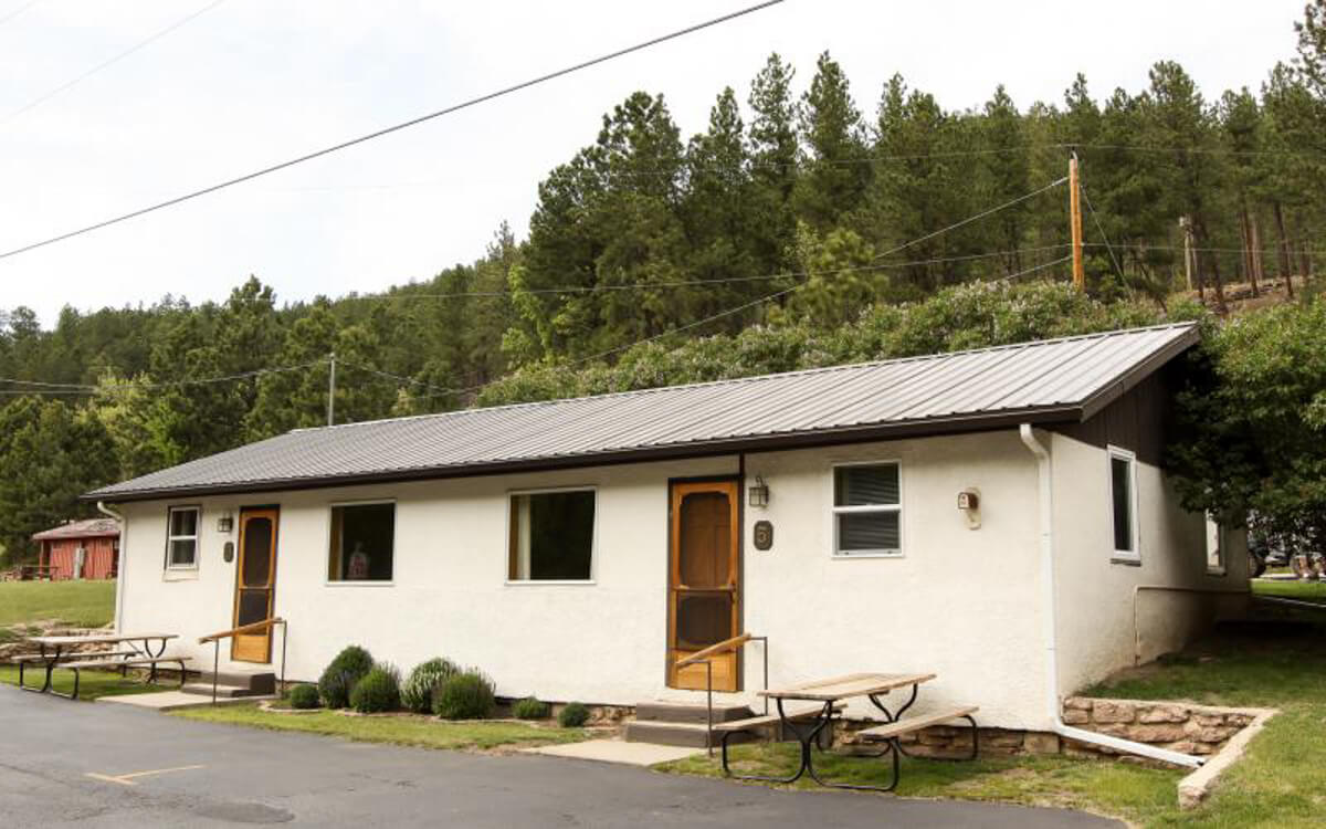 Kemp's Kamp - Photo of Cabin 5 exterior.